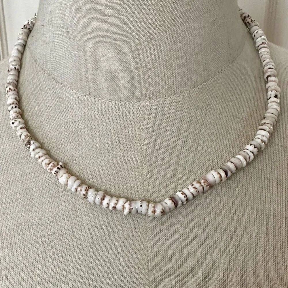 Hawaiian Cowrie shell necklace